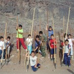 Niñ@s y Jóvenes Aldean@s en el Curso de Iniciación al Salto del Pastor Canario 2008 - Organiza Jurria El Salem en Agosto de 2008 en La Aldea de San Nicolás y Tejeda - Isla de Gran Canaria - Fotos de José Antonio Armas y Bernabé Ojeda (Jurria El Salem) - Archivo Documental de la Federación de Salto del Pastor Canario - Archipiélago Canario (2008).