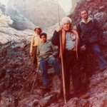 El Geólogo y Naturalista Canario Don Telesforo Bravo Expósito (1913-7/I/2002) con Lanza en La Bajada de La Barranquera Abierta en la Caldera de Taburiente - Foto de Autor Desconocido - Archivo Documental de la Fundación Telesforo Bravo-Juan Coello - FundaciónTelesforoBravo.com - Colección El Paso - El Paso - La Palma - Archivo Documental de la Federación de Salto del Pastor Canario (FSPC) - Islas Canarias (1978-1980).